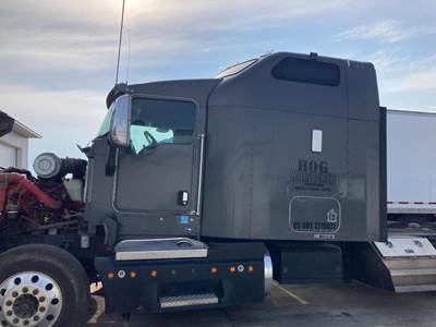 Kenworth T600 Cab Assembly