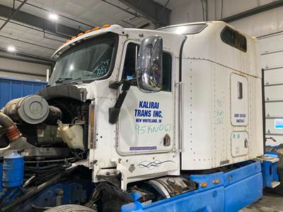 Kenworth T600 Cab Assembly