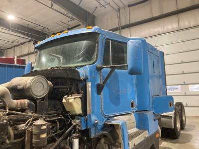 Kenworth T600 Cab Assembly