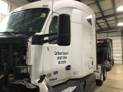 Kenworth T680 Cab Assembly