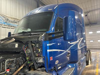 Kenworth T680 Cab Assembly