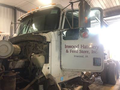 Kenworth T800 Cab Assembly