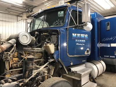 Kenworth T800 Cab Assembly