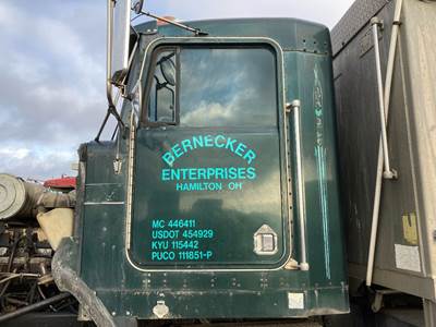 Kenworth T800 Cab Assembly