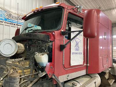Kenworth T800 Cab Assembly