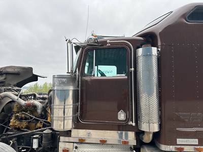 Kenworth W900L Cab Assembly