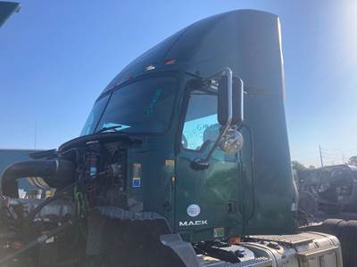 Mack CXU Cab Assembly