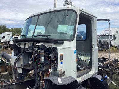 Mack CXU Cab Assembly