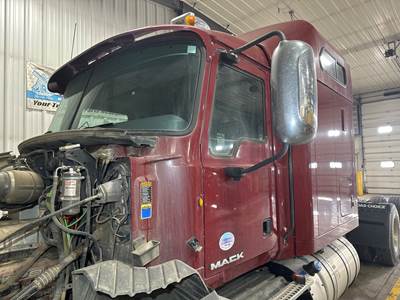 Mack CXU Cab Assembly