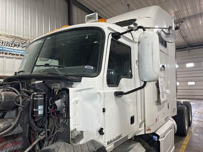 Mack CXU Cab Assembly