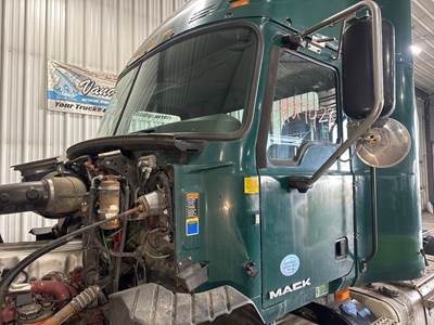 Mack CXU Cab Assembly
