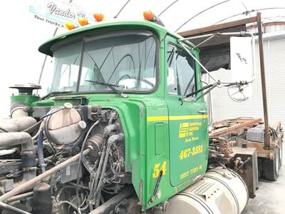 Mack RD600 Cab Assembly