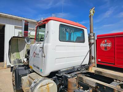 Mack RD600 Cab Assembly