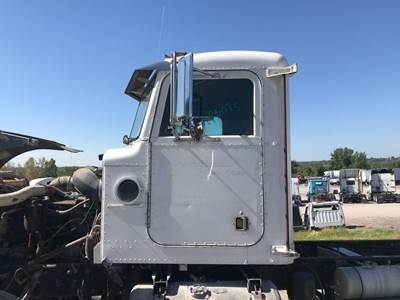 Peterbilt 377 Cab Assembly