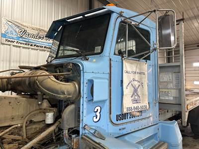 Peterbilt 377 Cab Assembly