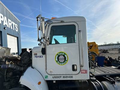 Peterbilt 382 Cab Assembly