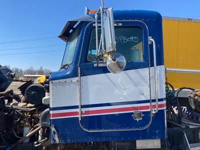 Peterbilt 385 Cab Assembly