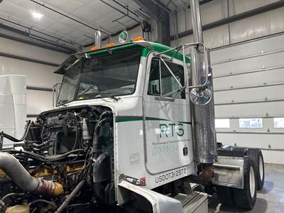 Peterbilt 385 Cab Assembly