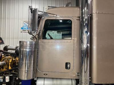 Peterbilt 389 Cab Assembly