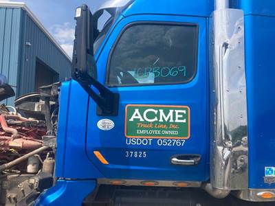 Peterbilt 567 Cab Assembly