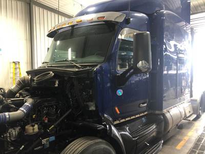 Peterbilt 579 Cab Assembly