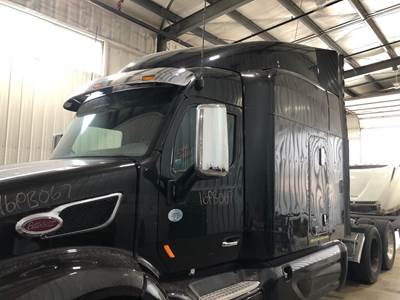 Peterbilt 579 Cab Assembly