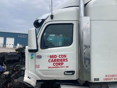 Peterbilt 579 Cab Assembly