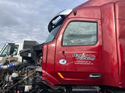 Peterbilt 579 Cab Assembly