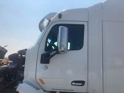 Peterbilt 579 Cab Assembly