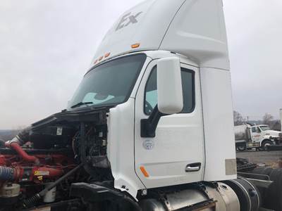 Peterbilt 579 Cab Assembly