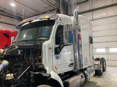 Peterbilt 579 Cab Assembly