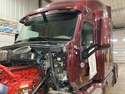 Peterbilt 579 Cab Assembly