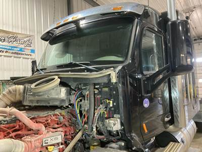 Peterbilt 579 Cab Assembly