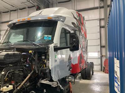 Peterbilt 579 Cab Assembly