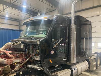 Peterbilt 579 Cab Assembly