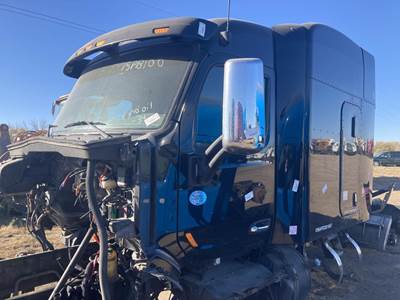 Peterbilt 579 Cab Assembly