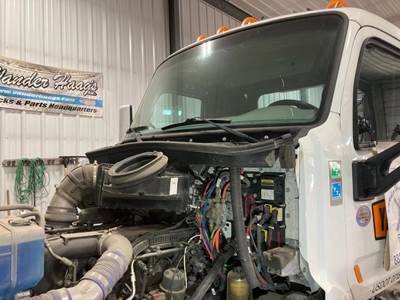 Peterbilt 579 Cab Assembly