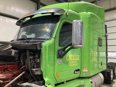 Peterbilt 579 Cab Assembly