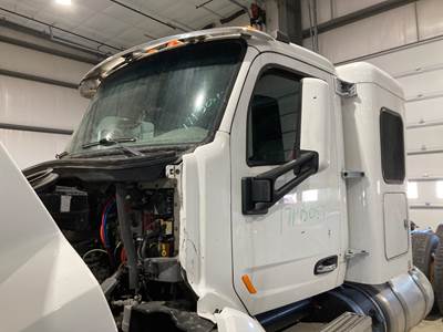 Peterbilt 579 Cab Assembly