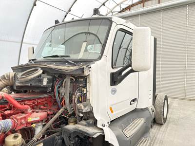 Peterbilt 579 Cab Assembly