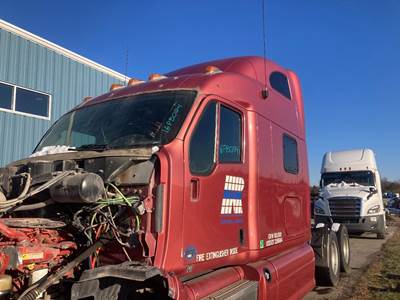 Peterbilt 587 Cab Assembly