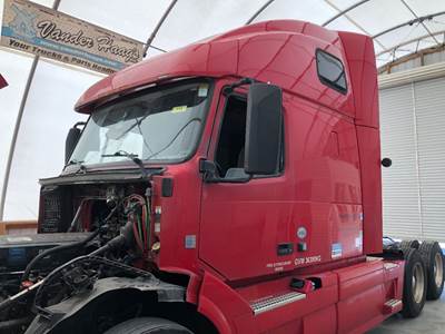 Volvo VNL Cab Assembly