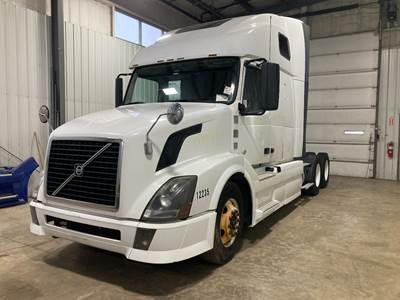 Volvo VNL Cab Assembly