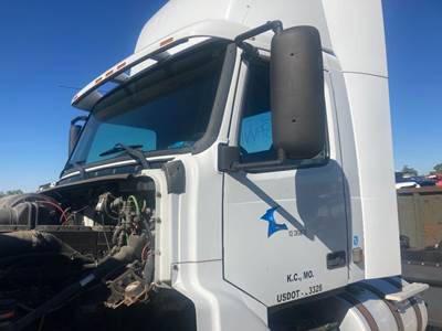 Volvo VNL Cab Assembly