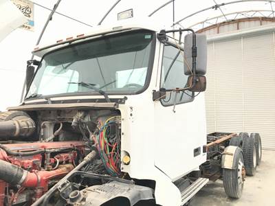 Volvo VNL Cab Assembly