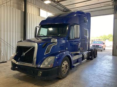 Volvo VNL Cab Assembly