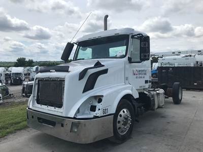 Volvo VNL Cab Assembly