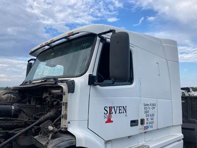 Volvo VNL Cab Assembly