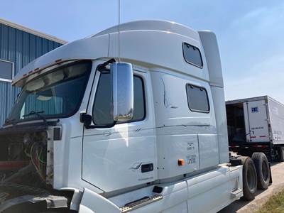 Volvo VNL Cab Assembly