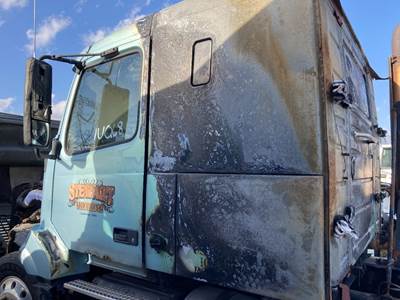 Volvo VNL Cab Assembly